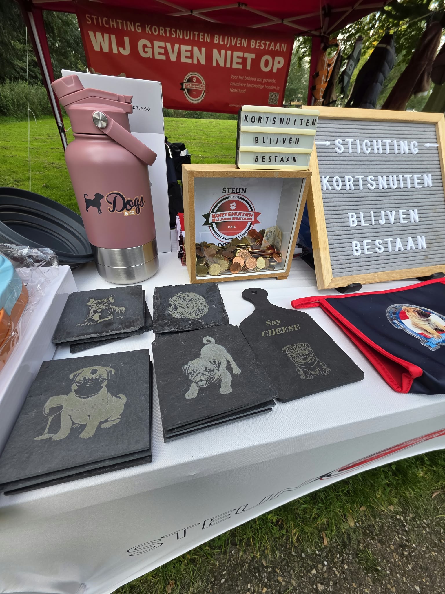 De Stichting KBB stand op de Bullendag in het Develpark